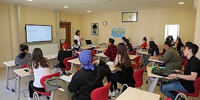 ÖĞRENCİLERE TAM DESTEK